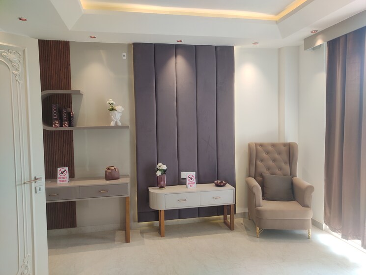 Living Room, sector 107 2 Bedroom 1000 Sq.Ft. Builder Floor In Sector 107 Noida 8948753