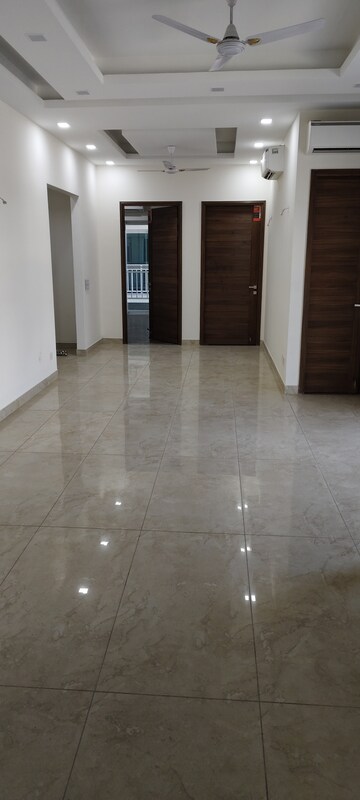 4 BHK Apartment – Map Location View at Uchdpl Veridia Oakwood Enclave, Wave City - for Sale
