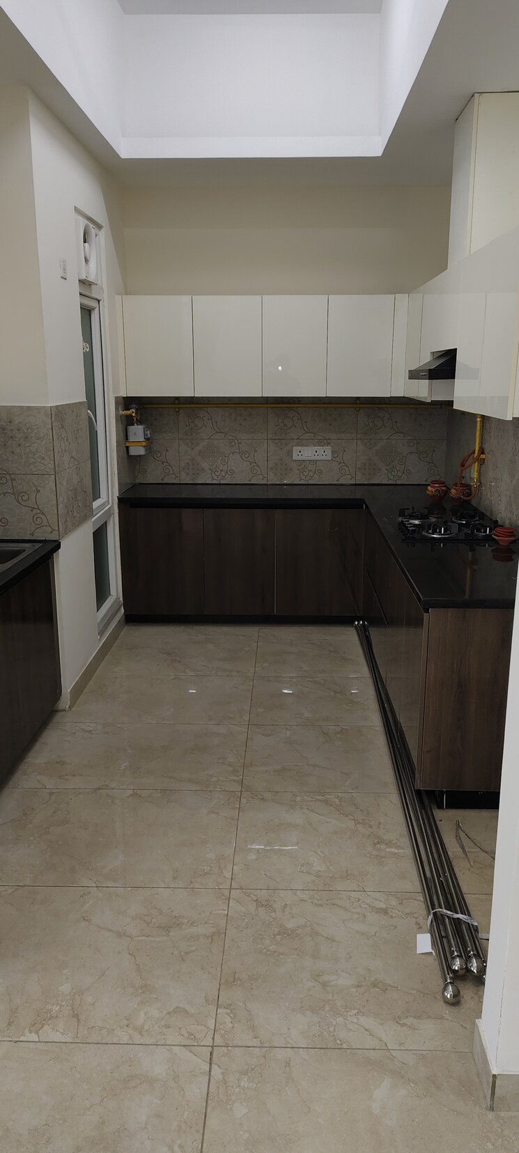 Kitchen, uchdpl-veridia-oakwood-enclave 4 Bedroom 2385 Sq.Ft. Apartment In Wave City Ghaziabad 8948792