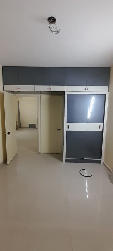 Room in 2 BHK Apartment at Signature The Serenas, Sohna Sector 36 – for Rent