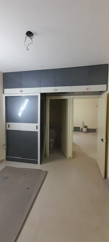 Room in 2 BHK Apartment at Signature The Serenas, Sohna Sector 36 – for Rent