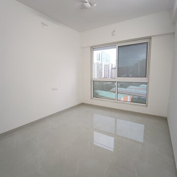 Room in 3 BHK Apartment at Shraddha Elite, Poisar – for Rent