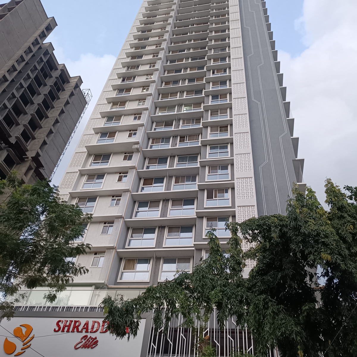 3 BHK + Extra Room 1029 Sq.Ft. Apartment in Shraddha Elite