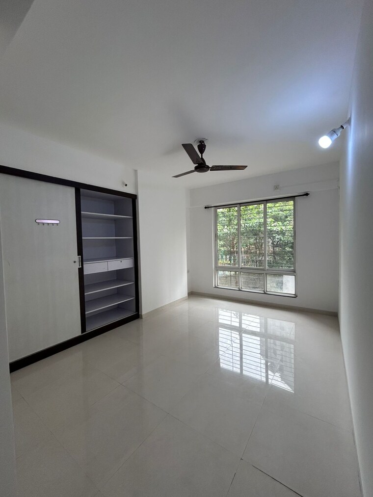 Room, puranik-hometown 3 Bedroom 1200 Sq.Ft. Apartment In Ghodbunder Road Thane 8948785