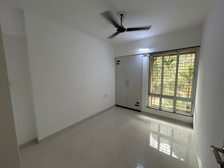 Room, puranik-hometown 3 Bedroom 1200 Sq.Ft. Apartment In Ghodbunder Road Thane 8948785
