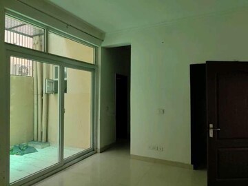 Room in 4 BHK Villa at Amrapali Leisure Park, Amrapali Leisure Valley – for Sale
