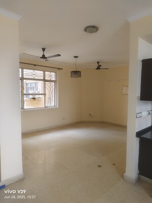 Room in 4 BHK Apartment at Tarika CGHS, Sector 43 – for Sale