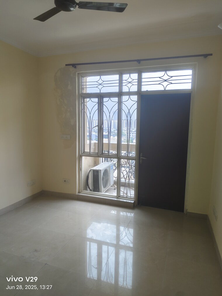 Room, tarika-cghs 4 Bedroom 2250 Sq.Ft. Apartment In Sector 43 Gurgaon 8948826