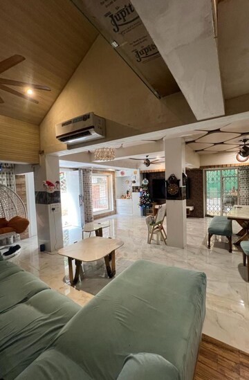 Master Bedroom in 4 BHK Penthouse at Prescon Prestige Valley, Ghodbunder Road – for Rent