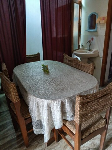 Bedroom in 2 BHK Independent House at Gomti Nagar – for Rent