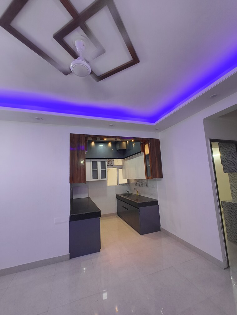 Room, signature-global-the-roselia 2 Bedroom 600 Sq.Ft. Apartment In Sector 95a Gurgaon 8948844