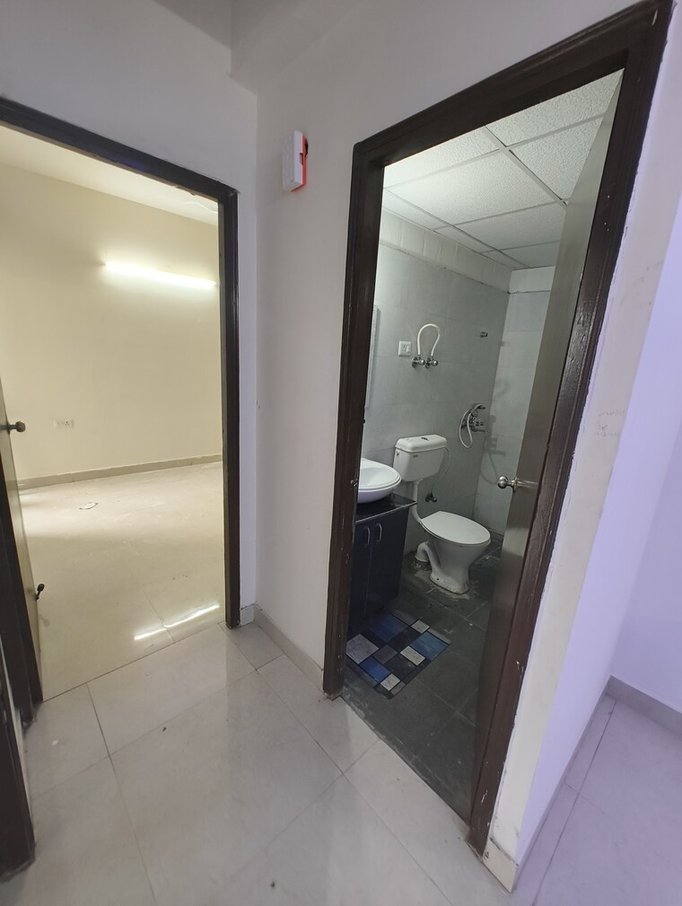 undefined, signature-global-the-roselia 2 Bedroom 600 Sq.Ft. Apartment In Sector 95a Gurgaon 8948844