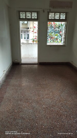 Room in 2 BHK Apartment at Colaba – for Sale