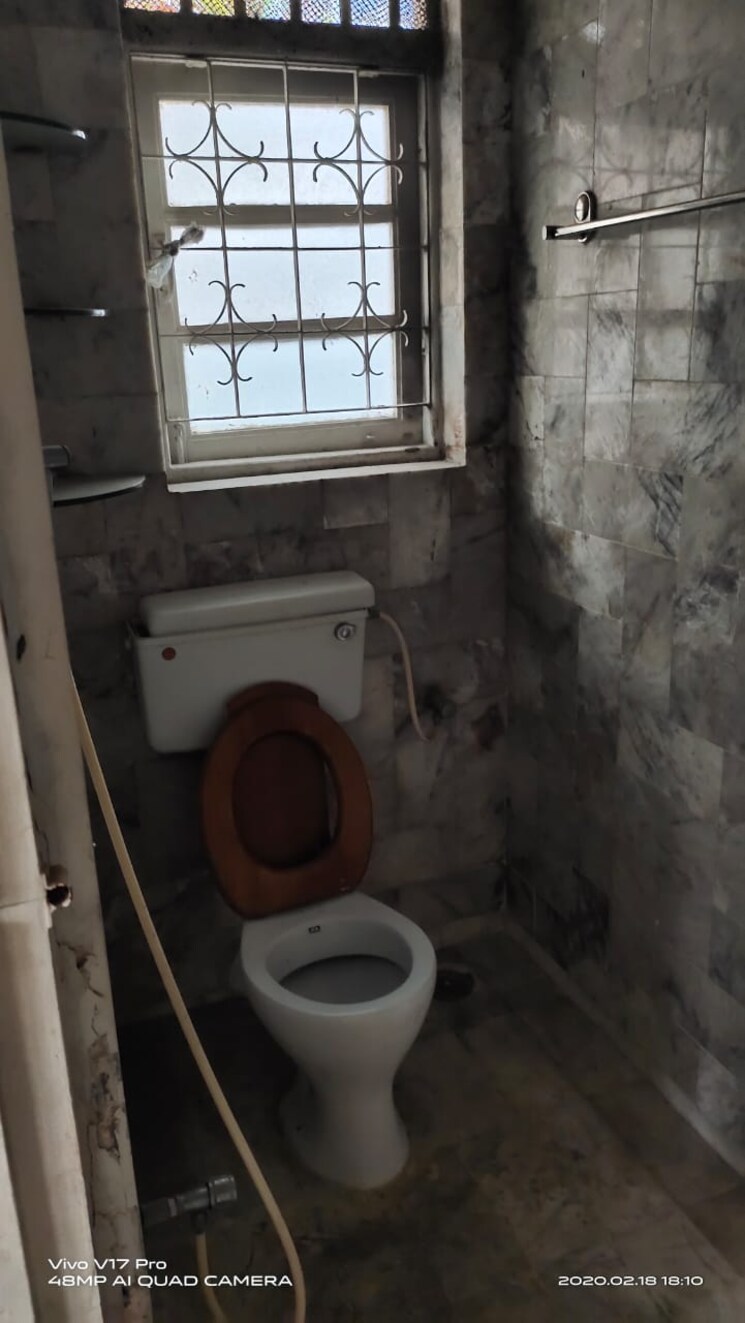 Bathroom, colaba 2 Bedroom 3000 Sq.Ft. Apartment In Colaba Mumbai 8948855