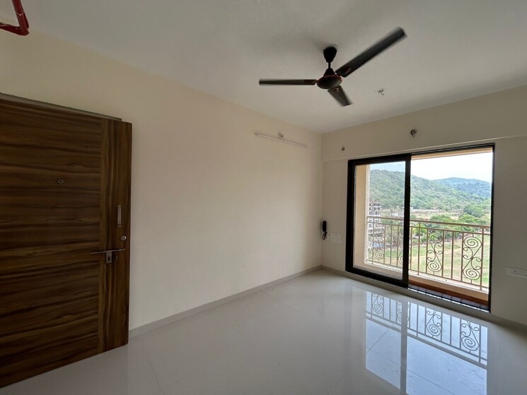 Room, horizon-height 2 Bedroom 750 Sq.Ft. Apartment In Kasarvadavali Thane 8948861