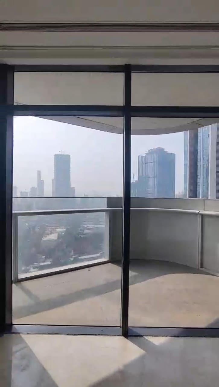 3 BHK + Extra Room 2497 Sq.Ft. Apartment in Omkar 1973