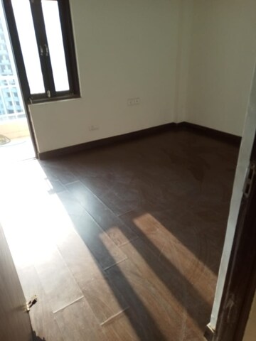 Room in 3.5 BHK Apartment at Sanchar Residency, Raj Nagar Extension – for Sale