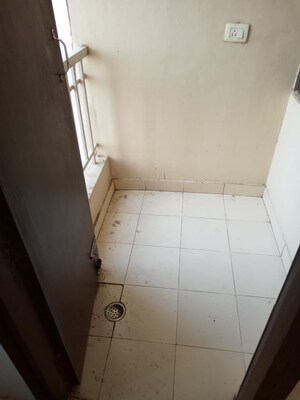 Bathroom in 3.5 BHK Apartment at Sanchar Residency, Raj Nagar Extension – for Sale