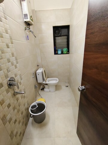 Master Bedroom in 2 BHK Apartment at Popular Heights, Koregaon Park – for Rent