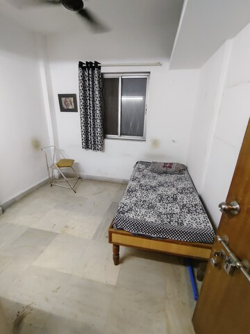 Bedroom in 2 BHK Apartment at Popular Heights, Koregaon Park – for Rent