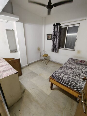 Bedroom in 2 BHK Apartment at Popular Heights, Koregaon Park – for Rent