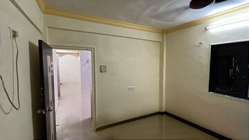 Room in 3 BHK Apartment at Hansa CHS Jogeshwari, Jogeshwari East – for Rent