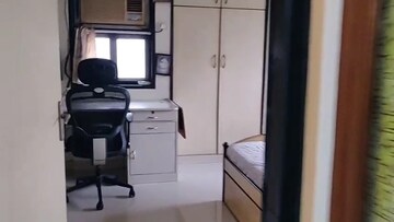 Master Bedroom in 3 BHK Apartment at Hansa CHS Jogeshwari, Jogeshwari East – for Rent