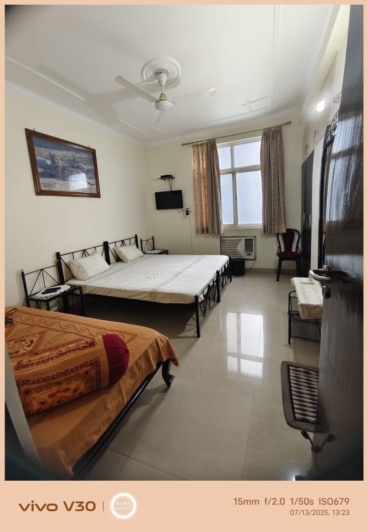 Living Room, gomti nagar 3.5 Bedroom 2000 Sq.Ft. Apartment In Gomti Nagar Lucknow 8948929