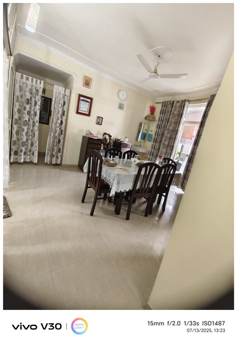 Gym, gomti nagar 3.5 Bedroom 2000 Sq.Ft. Apartment In Gomti Nagar Lucknow 8948929