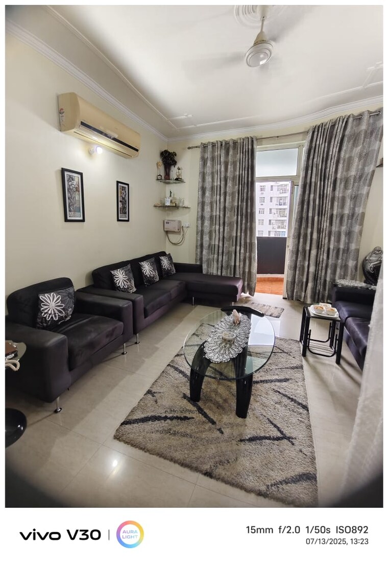 Living Room, gomti nagar 3.5 Bedroom 2000 Sq.Ft. Apartment In Gomti Nagar Lucknow 8948929