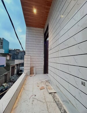 Kitchen in 3 BHK Builder Floor at Sector 35 – for Sale