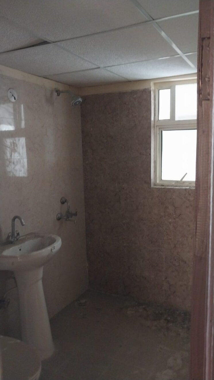 Bathroom, eureka-diya-green-city 2 Bedroom 969 Sq.Ft. Apartment In Raj Nagar Extension Ghaziabad 8948947