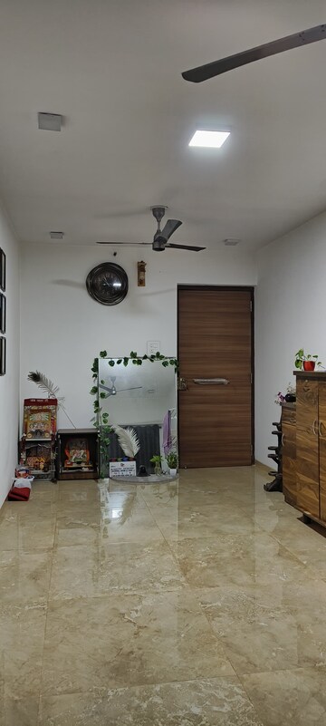 Master Bedroom in 2 BHK Apartment at Laxmi Shrushti Apartment, Goregaon West – for Rent
