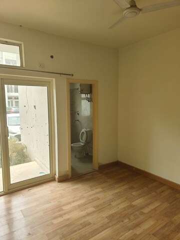 Room in 3 BHK Builder Floor at Lavender Floors, Sector 89 – for Sale