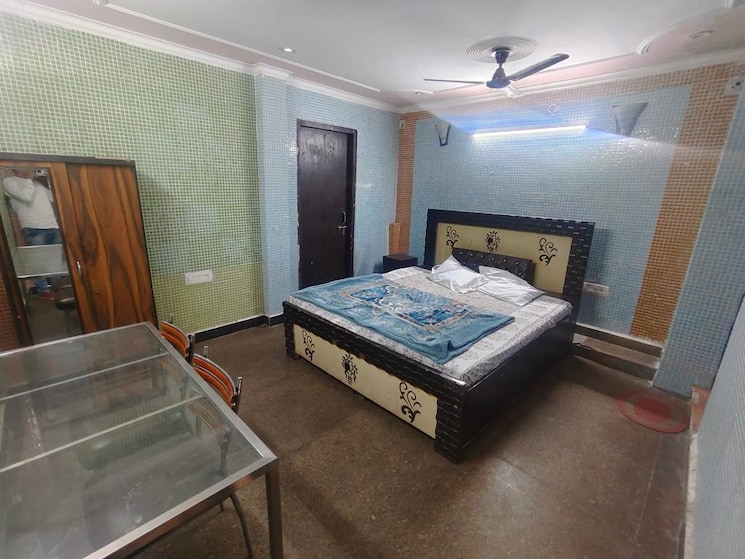 Bedroom, boutique-residential-apartments-a-4-1 3 Bedroom 250 Sq.Ft. Villa In Vasant Vihar Delhi 8948989