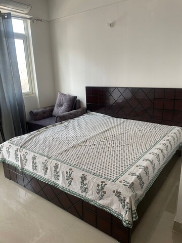 Bedroom in 2 BHK Apartment at Suncity Avenue 76, Sector 76 – for Sale