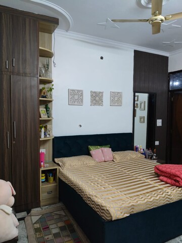 Bedroom in 3 BHK Apartment at SG Oasis, Vasundhara Sector 2b – for Rent