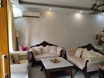 3 BHK Apartment For Rent in SG Oasis, Vasundhara Sector 2b