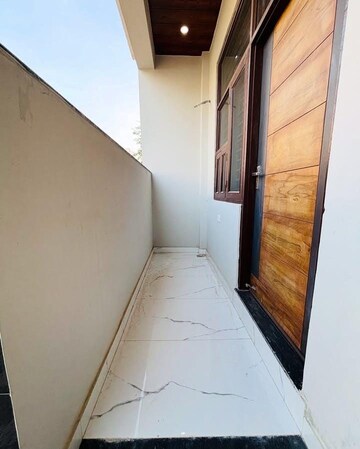 Staircase in 2.5 BHK Builder Floor at Sector 30 – for Sale
