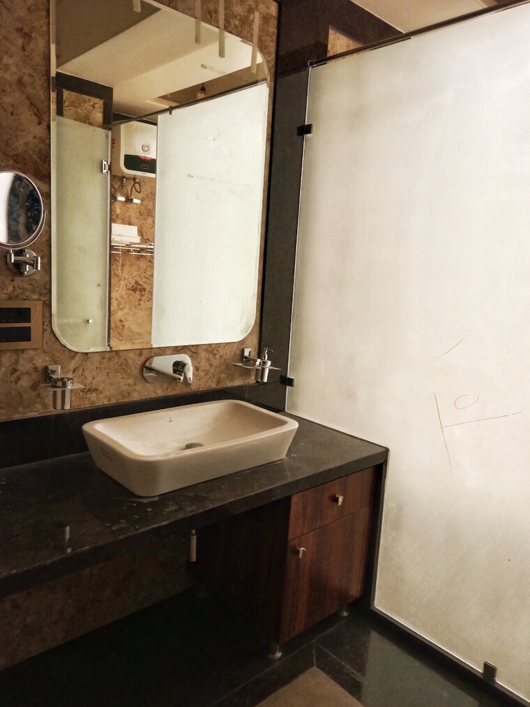 Attached Bathroom, nirman nagar 5 Bedroom 350 Sq.Yd. Independent House In Nirman Nagar Jaipur 8949063