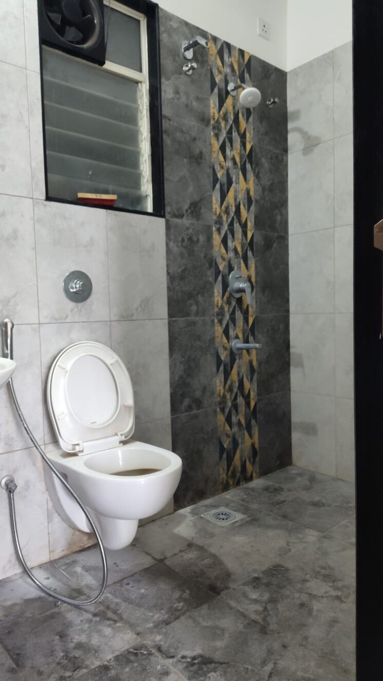 Bathroom, vilas-javdekar-yashone-maan 2 Bedroom 676 Sq.Ft. Apartment In Hinjewadi Pune 8949062