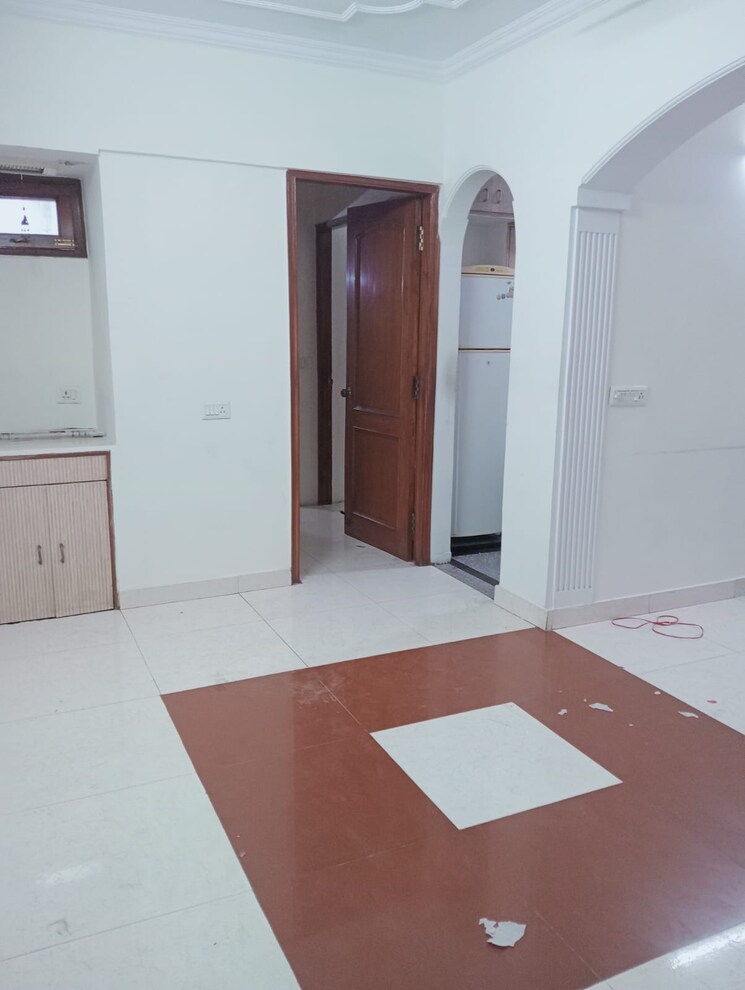 Room, patparganj 2 Bedroom 1200 Sq.Ft. Apartment In Patparganj Delhi 8949075