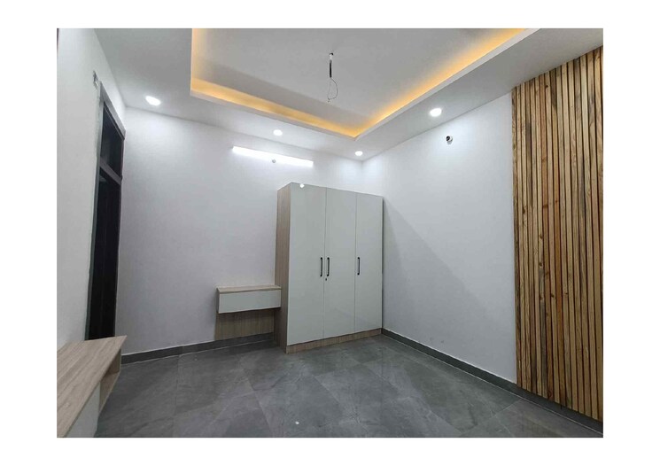 Room, alpha ii greater noida 3.5 Bedroom 1500 Sq.Ft. Villa In Alpha Ii Greater Noida Greater Noida 8949083