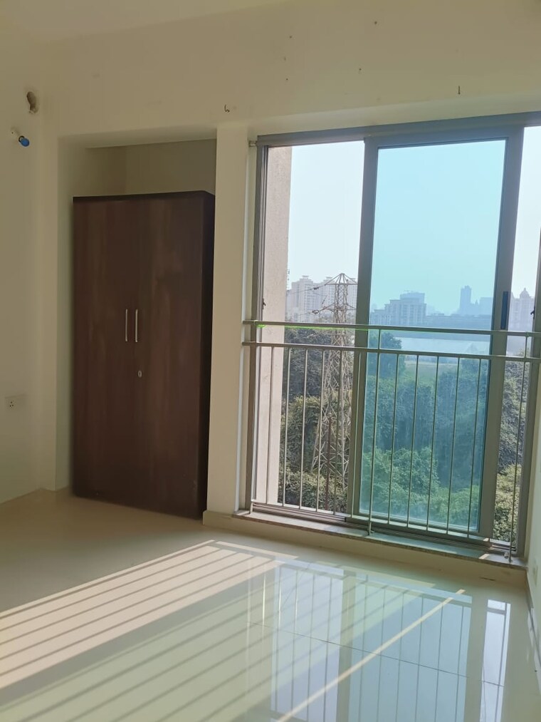 Room, kalpataru-the-sunrise 2 Bedroom 530 Sq.Ft. Apartment In Kolshet Road Thane 8949090