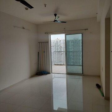 Room in 1 BHK Apartment at Godrej Hillside, Mahalunge – for Rent