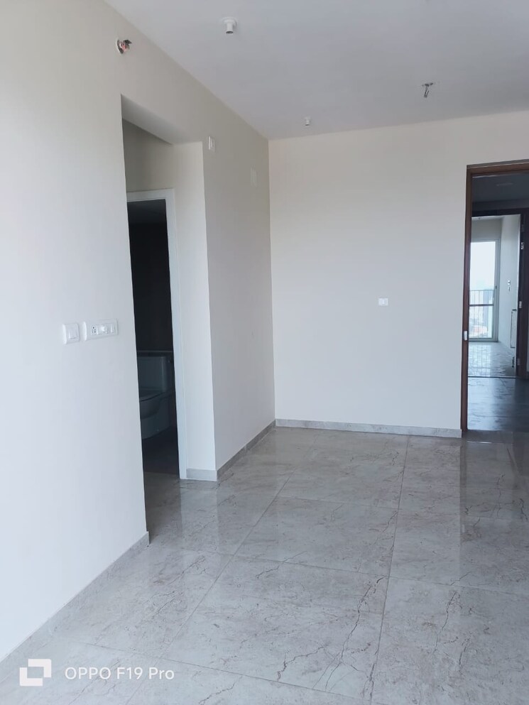 Room, tata-serein 2 Bedroom 685 Sq.Ft. Apartment In Pokhran Road No Two Thane 8949098