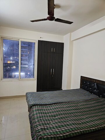 Bedroom in 2 BHK Apartment at Gaur City 4th Avenue, Sector 4 Greater Noida – for Rent