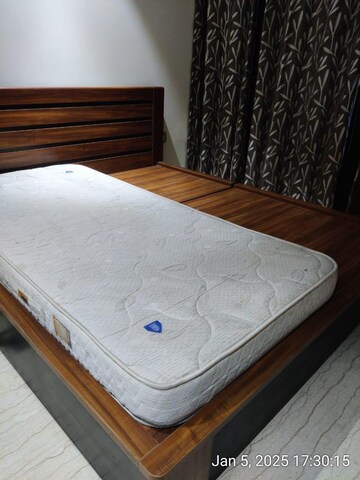 Bedroom in 3 BHK Apartment at Sector 15 – for Rent