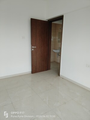 2.5 BHK Apartment For Sale in Ravetkar 70 West Avenue, Erandwane