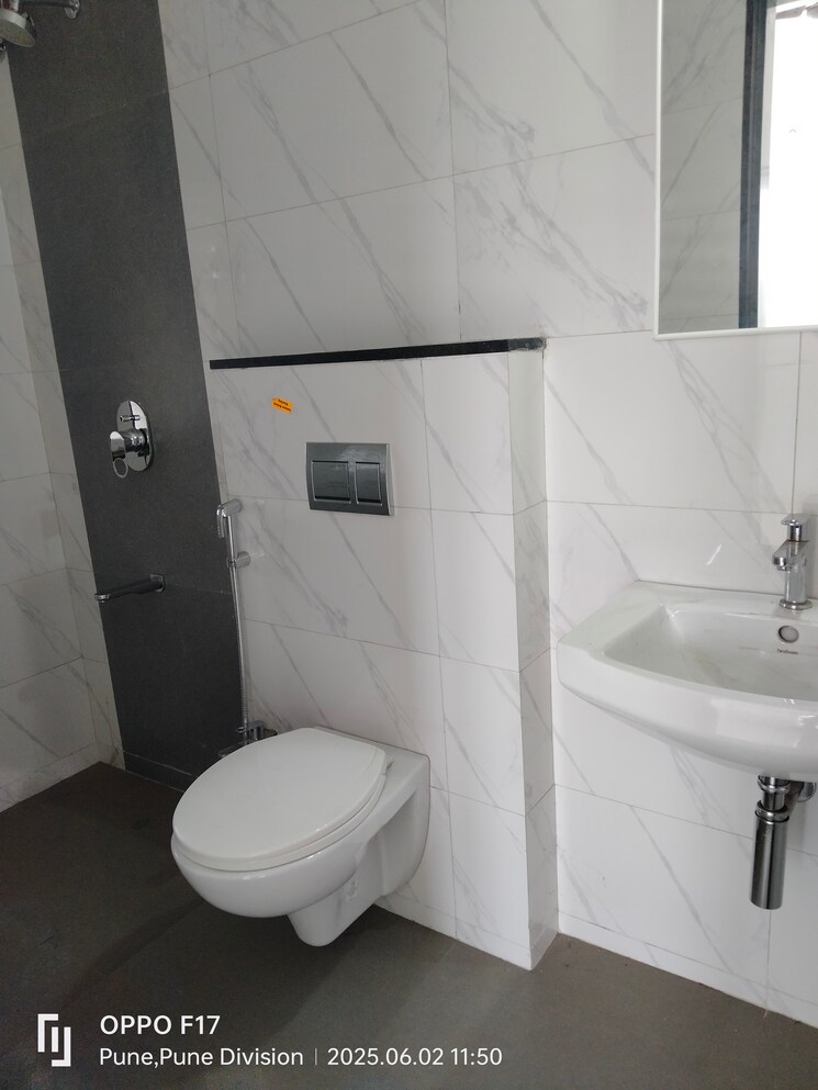 Bathroom, ravetkar-70-west-avenue 2.5 Bedroom 1000 Sq.Ft. Apartment In Erandwane Pune 8949169